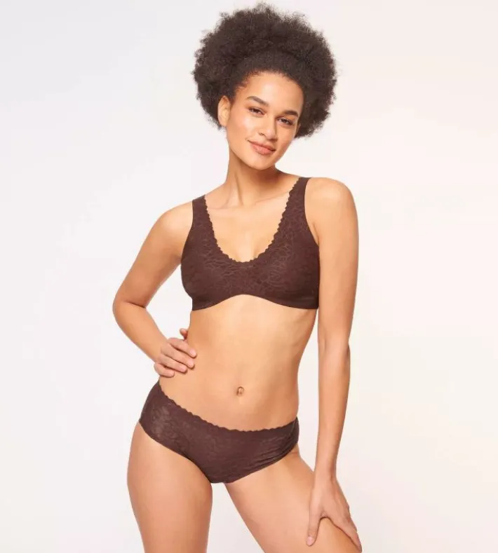 sloggi_zero_feel_lace_6-18.webp sloggi ZERO FEEL LACE> Zero Feel | Sloggi Serie