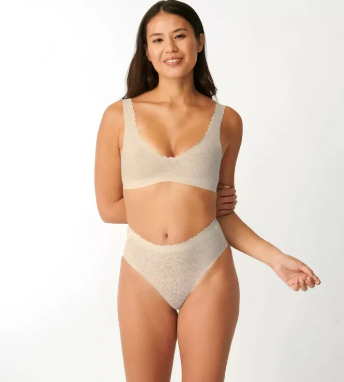 sloggi_zero_feel_lace_7-10.webp sloggi ZERO FEEL LACE> Zero Feel | Sloggi Serie